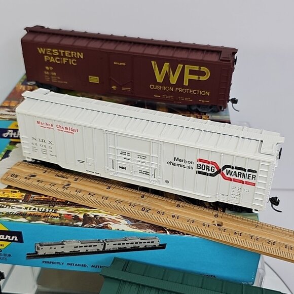 HO Athearn Ready To Run Train Box Cars 50ft Railroad Vintage Set Of 4 - Picture 4 of 15